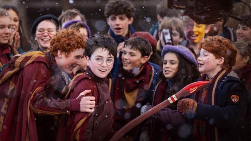 Harry Potter volta a Hogwarts na HBO com a promessa de mostrar o que os filmes não puderam